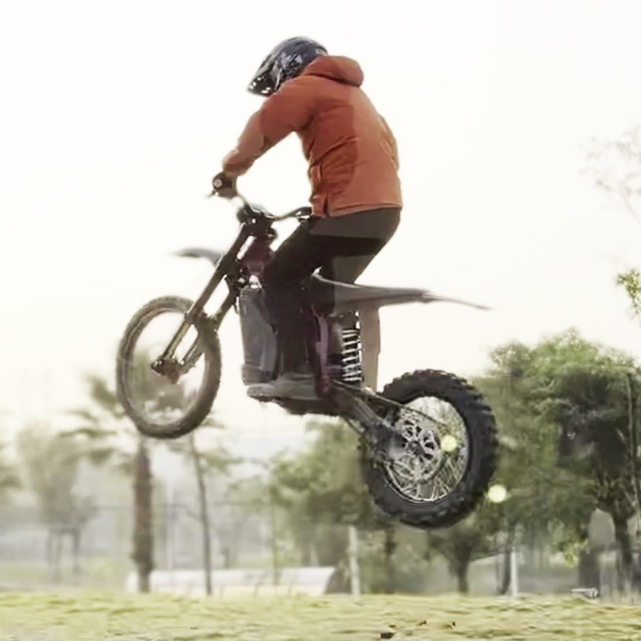 STLF Competition Level Caofen  - 72V 12000W Electric Dirt Bike ulasan dan harga